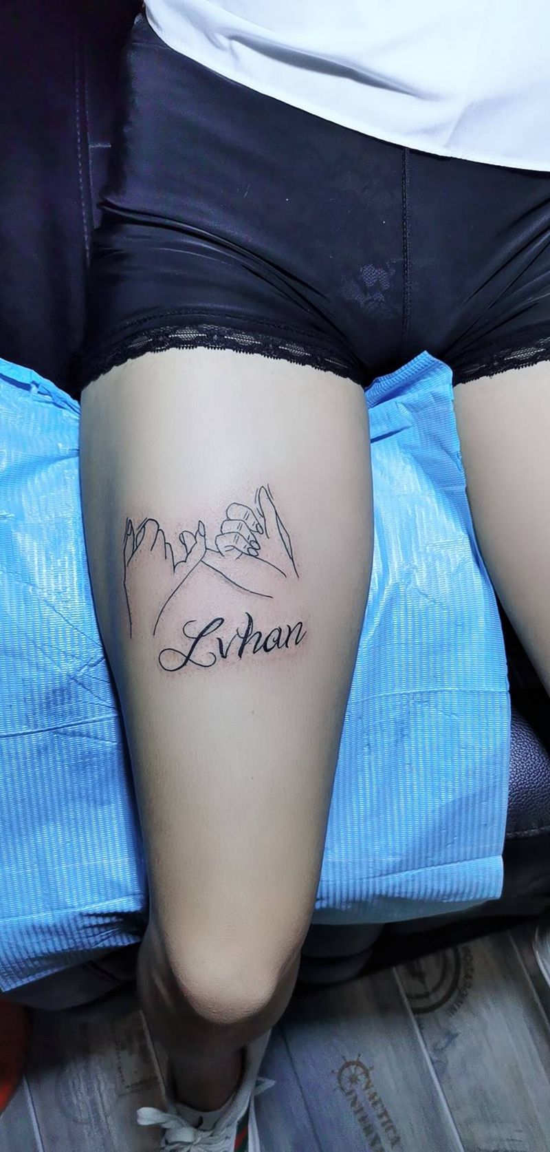 情侣 纹身 手势纹身图片_腿部几何纹身图案