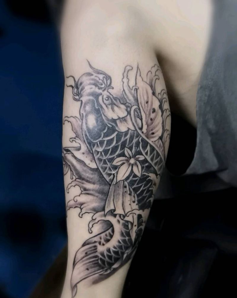 余纹身图片_腿部新传统纹身图案