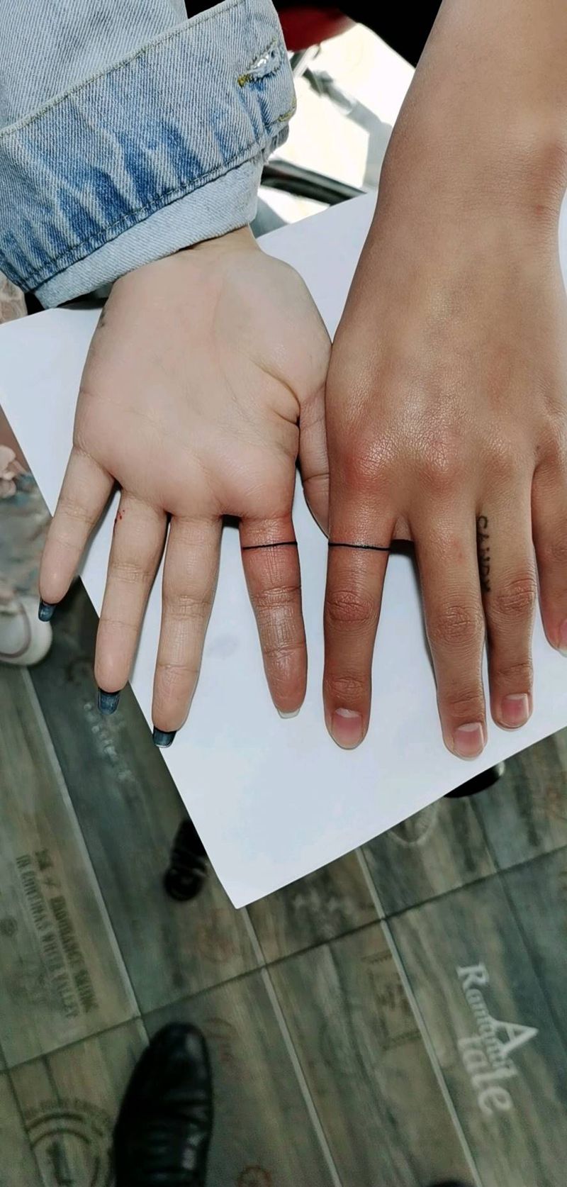 情侣 纹身纹身图片_手部点刺纹身图案