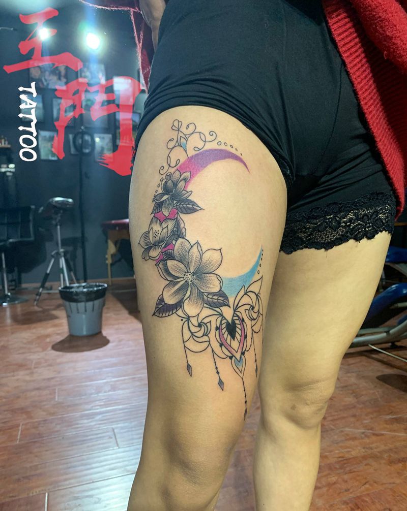 素花纹身图片_腿部点刺纹身图案