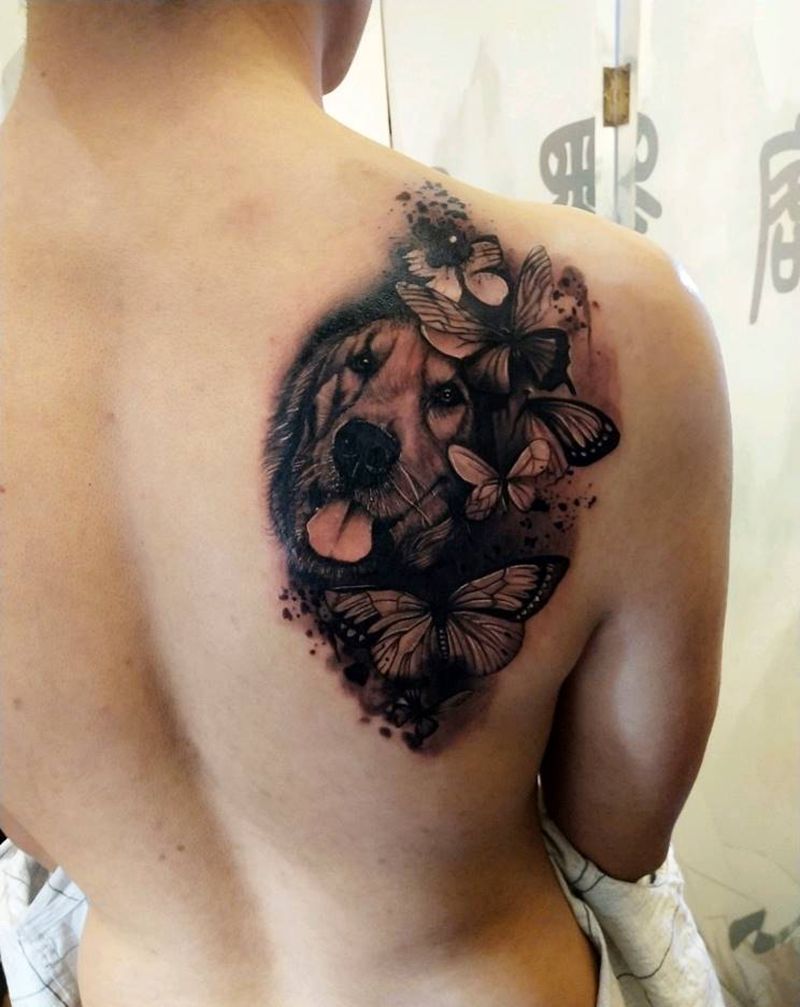 狗狗纹身图片_背部欧美写实水墨纹身图案