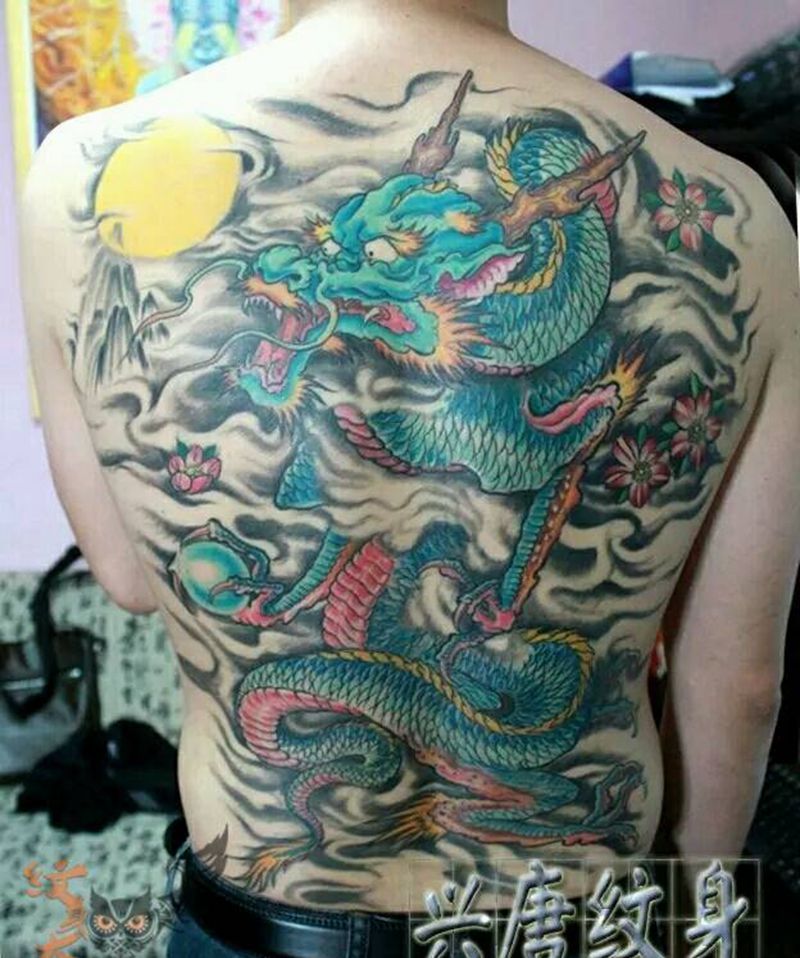 龙纹身 龙腾四海纹身图片_背部传统动物原创纹身图案