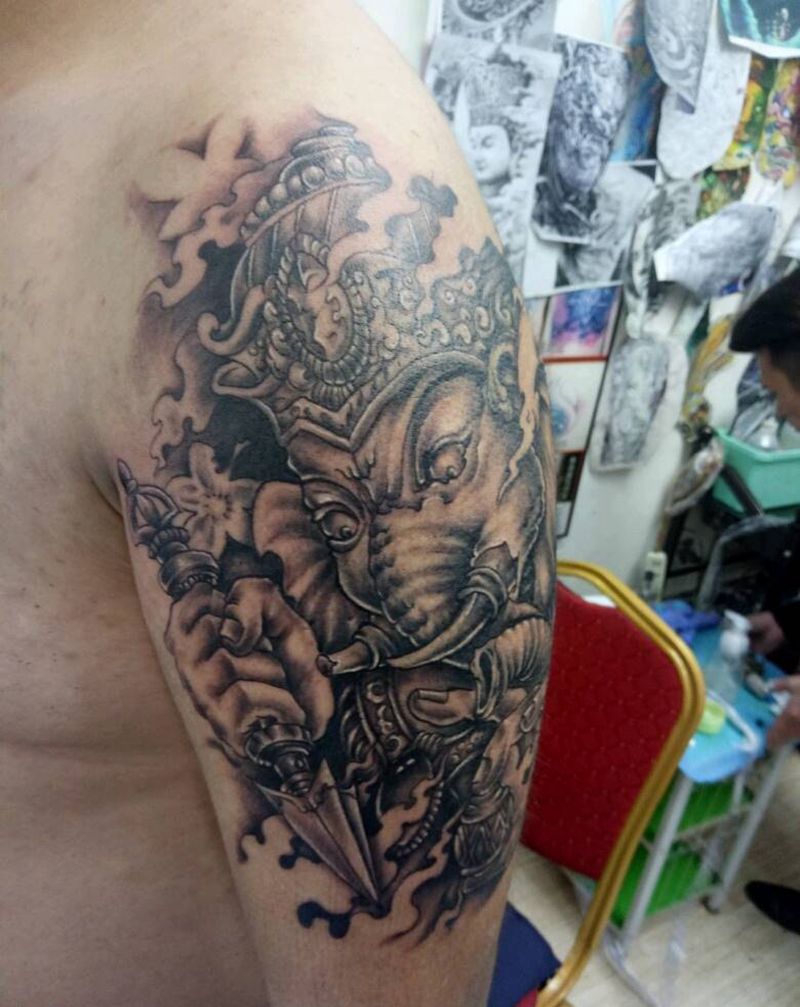 大臂象神纹身图片_肩部传统人物鬼神成品纹身图案