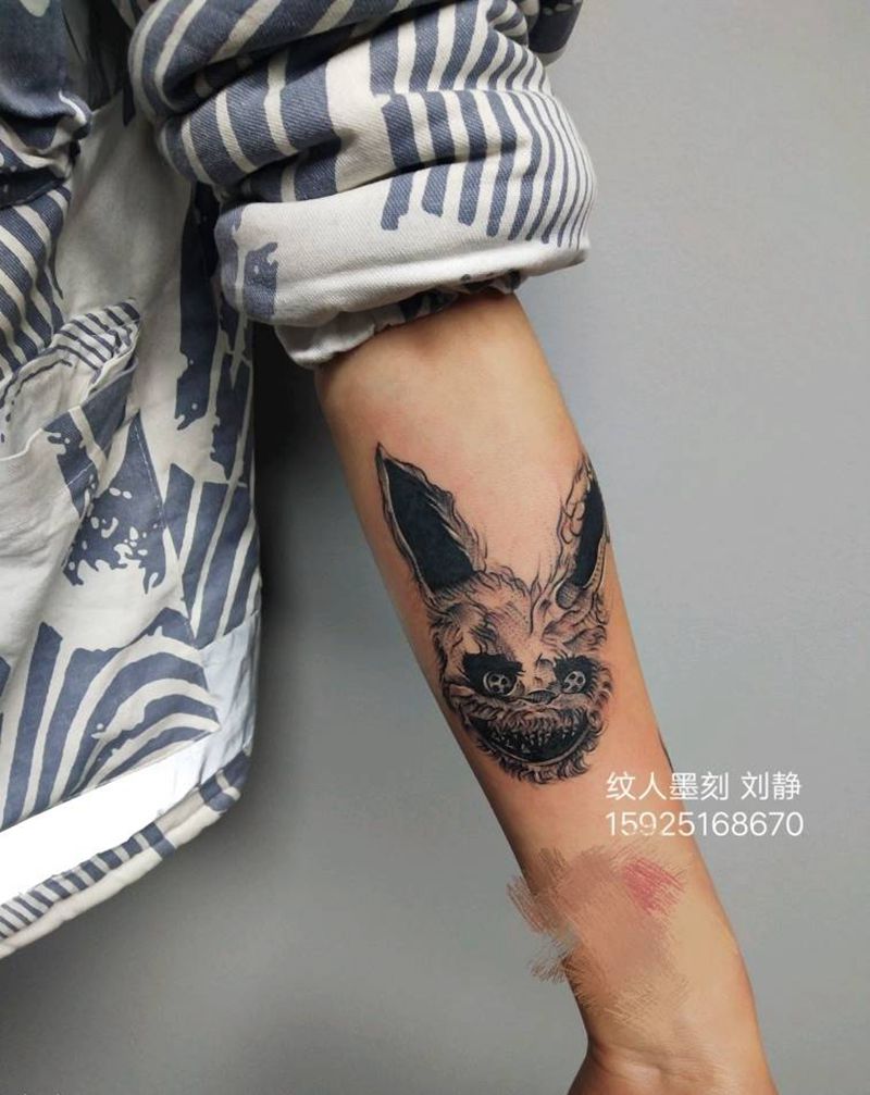 暗黑兔纹身图片_手臂欧美写实暗黑纹身图案