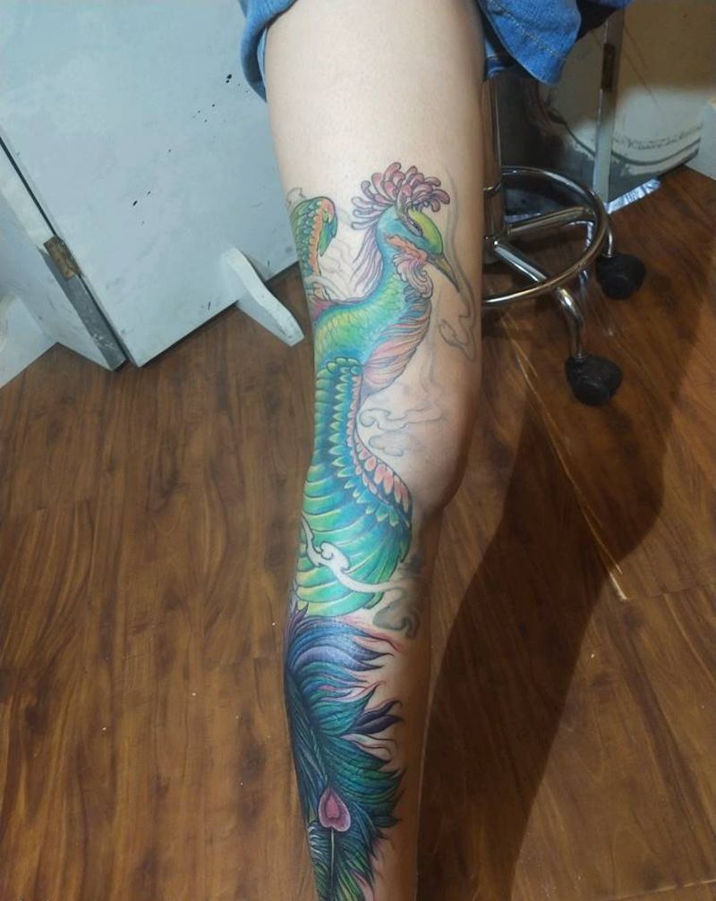 凤凰纹身图片_腿部新传统重彩凤凰纹身图案