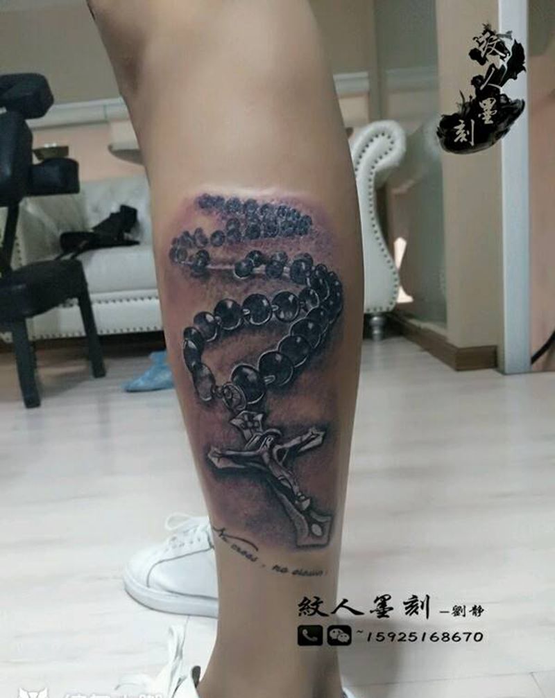 项链纹身图片_腿部欧美宗教昆明云南纹人墨刻成品纹身图案