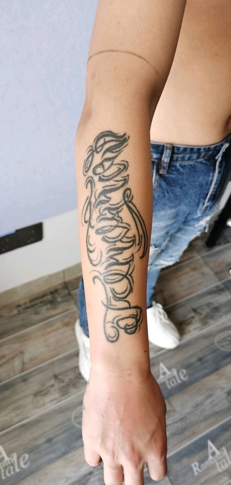 遮盖纹身图片_手臂老传统纹身图案