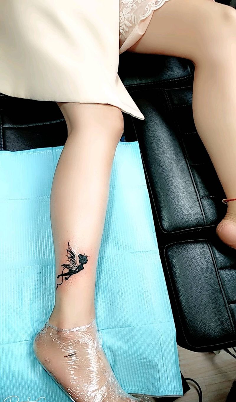 美腿  天使纹身图片_腿部新传统纹身图案