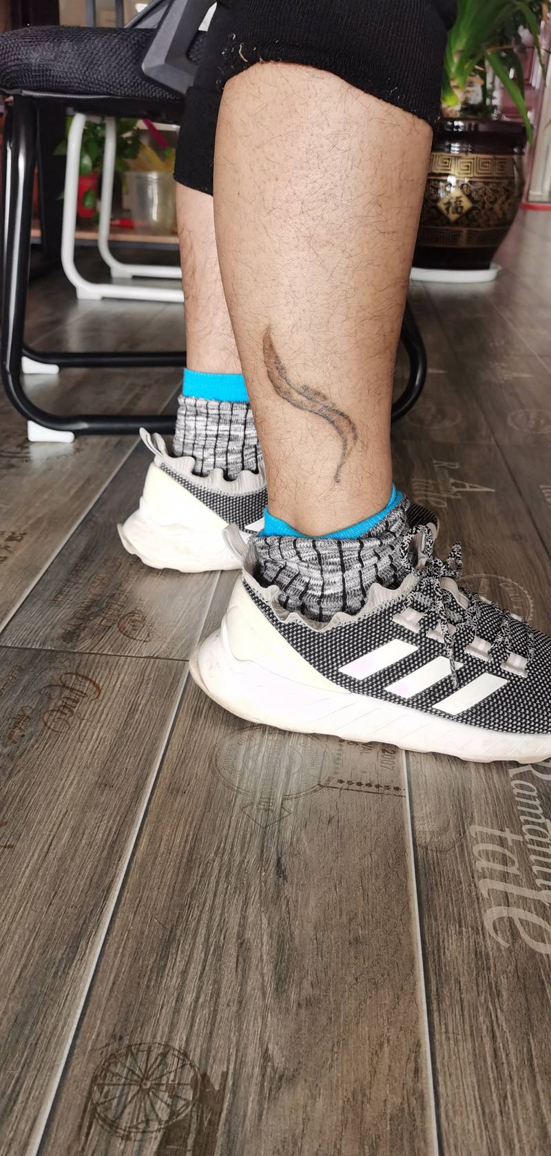 遮盖  纹身纹身图片_腿部纹身图案