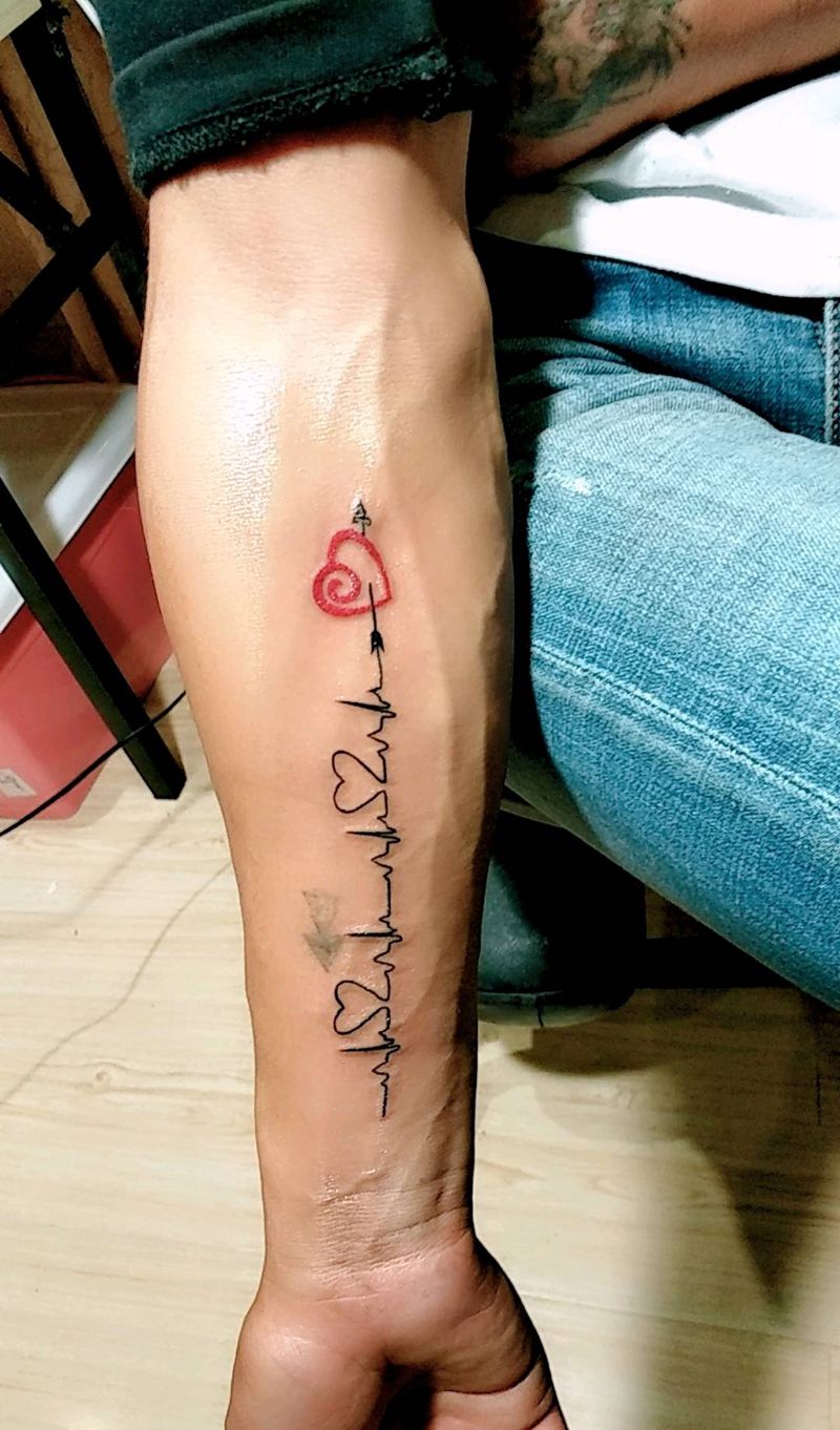 心电图纹身图片_手臂清新字符原创成品纹身图案