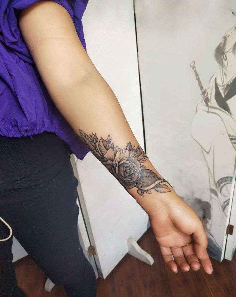 素花纹身图片_点刺素花遮盖纹身图案