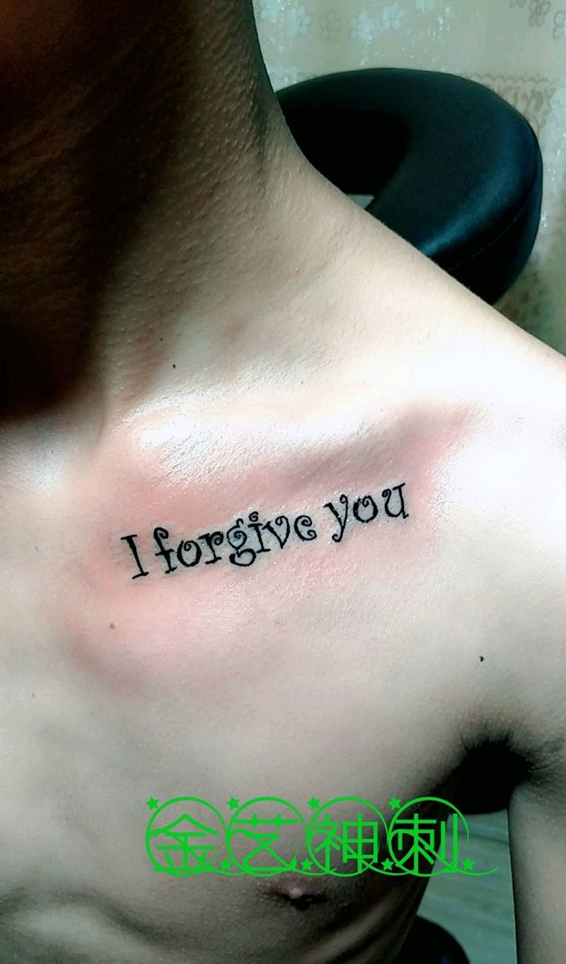 锁骨 秘密纹身图片_胸部清新字符原创成品纹身图案