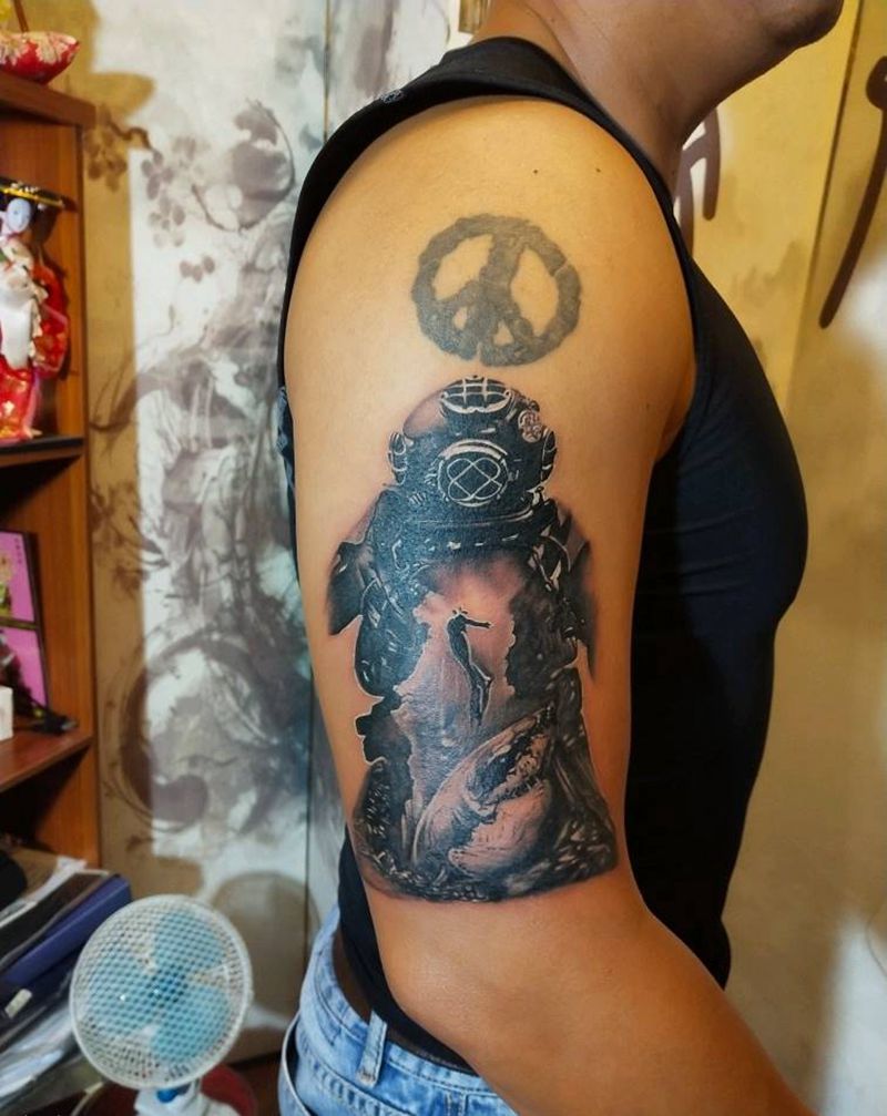 潜水纹身图片_手臂欧美写实写实海底纹身图案