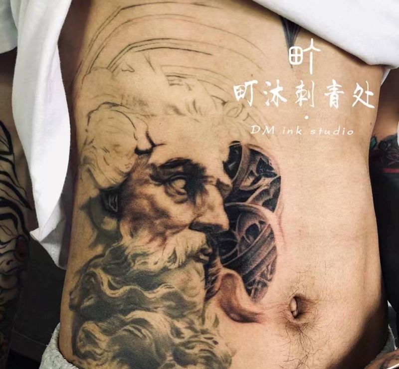 波塞冬2纹身图片_欧美写实纹身图案