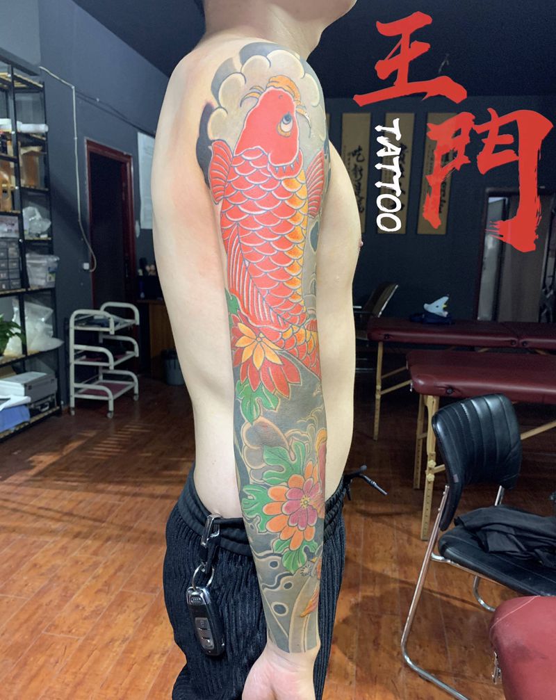 传统花臂纹身图片_手臂老传统纹身图案