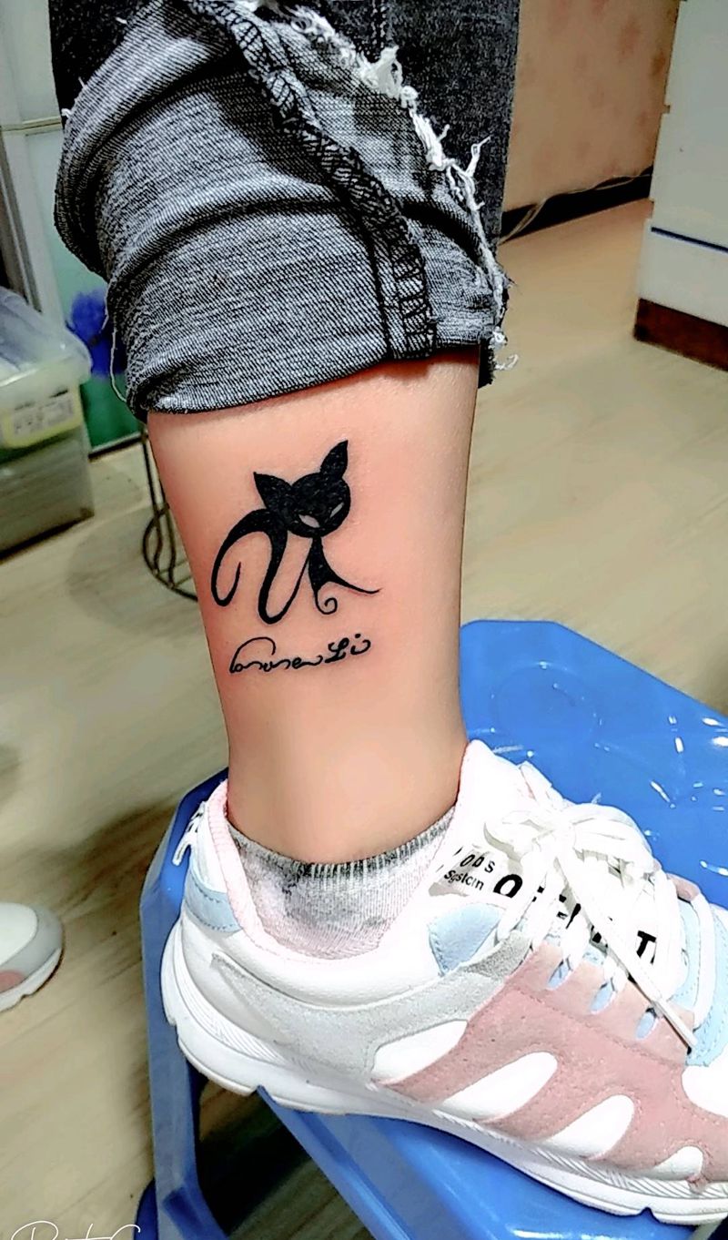 图腾 狐狸纹身图片_脚部新传统图腾纹身图案