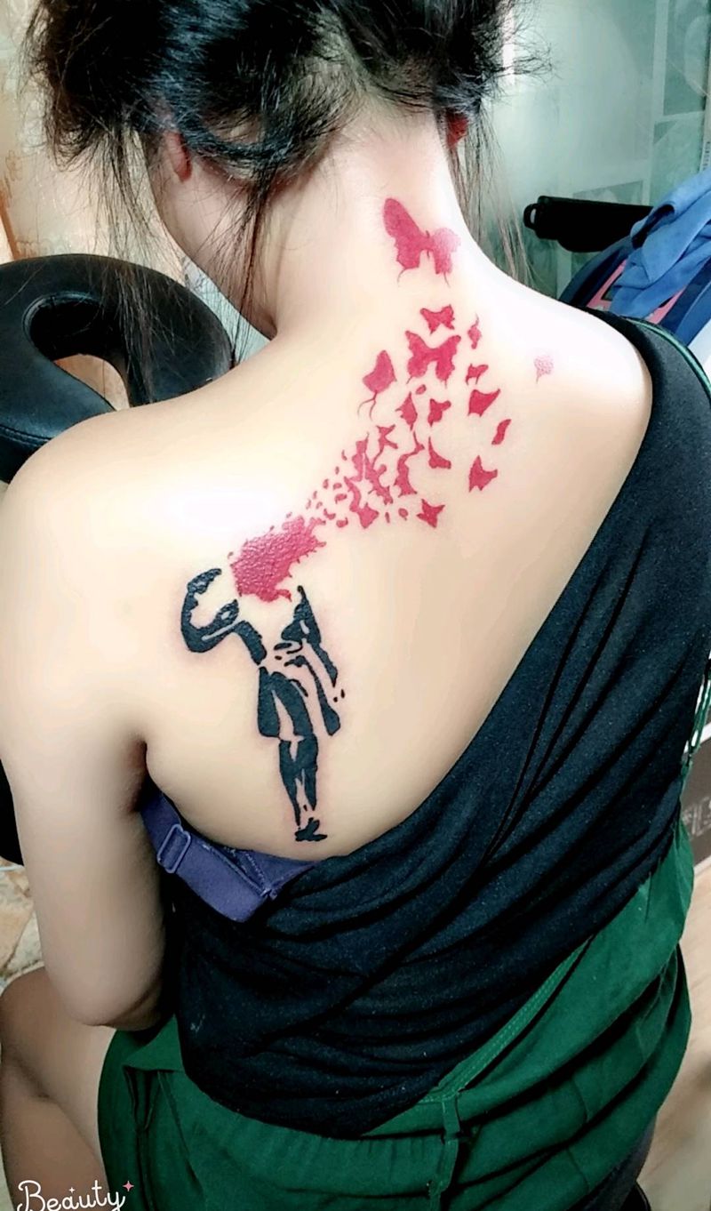 创意甚好纹身图片_背部新传统水墨纹身图案