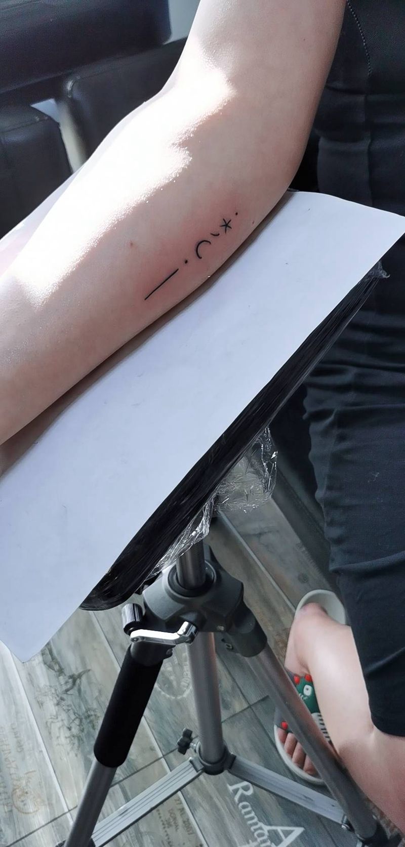 小清新纹身图片_手臂点刺纹身图案