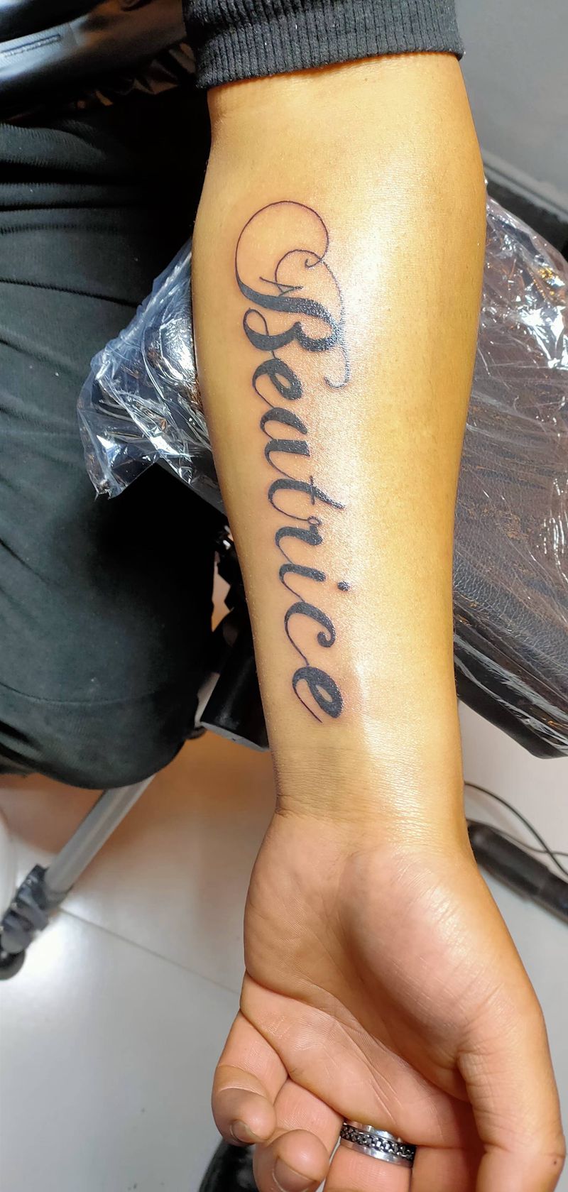 英文字母纹身图片_手臂纹身图案