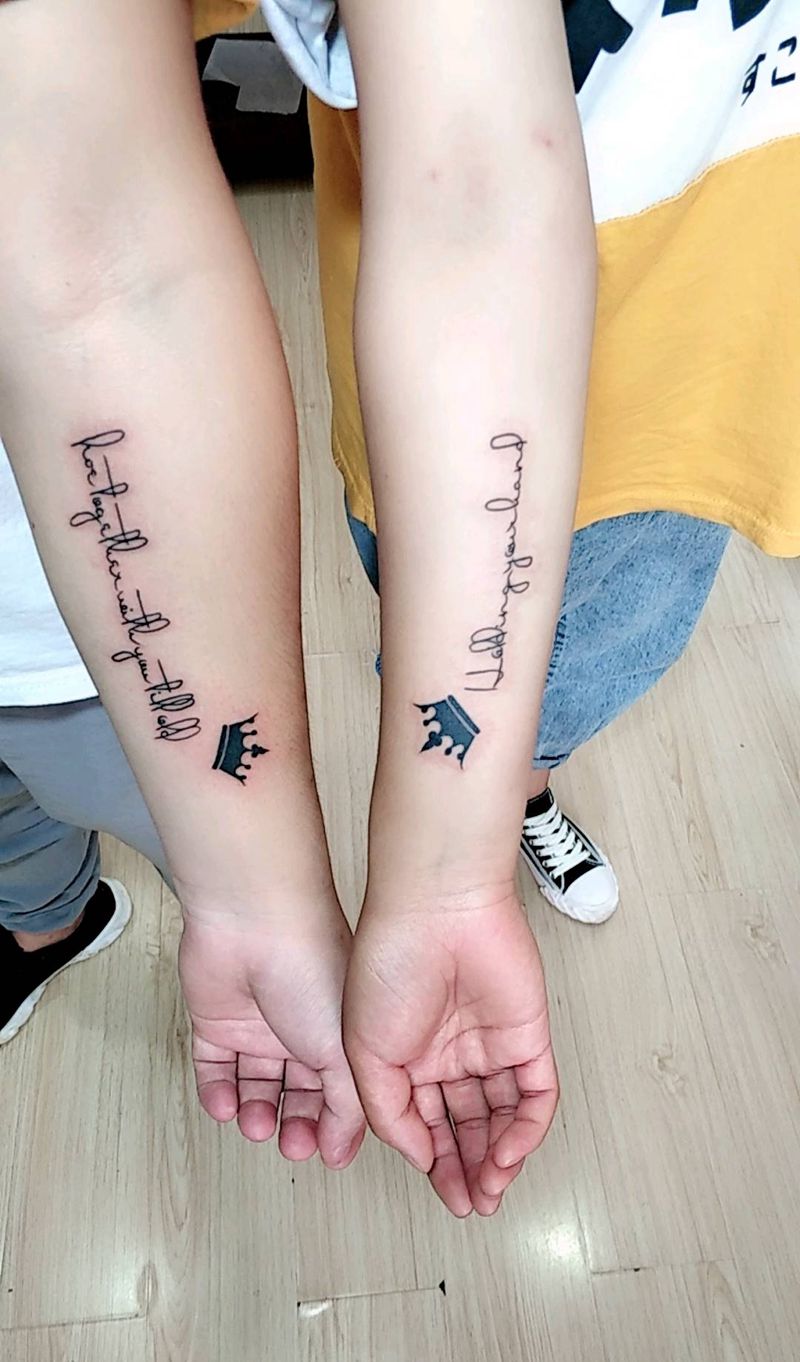 情侣 纹身纹身图片_手臂点刺纹身图案