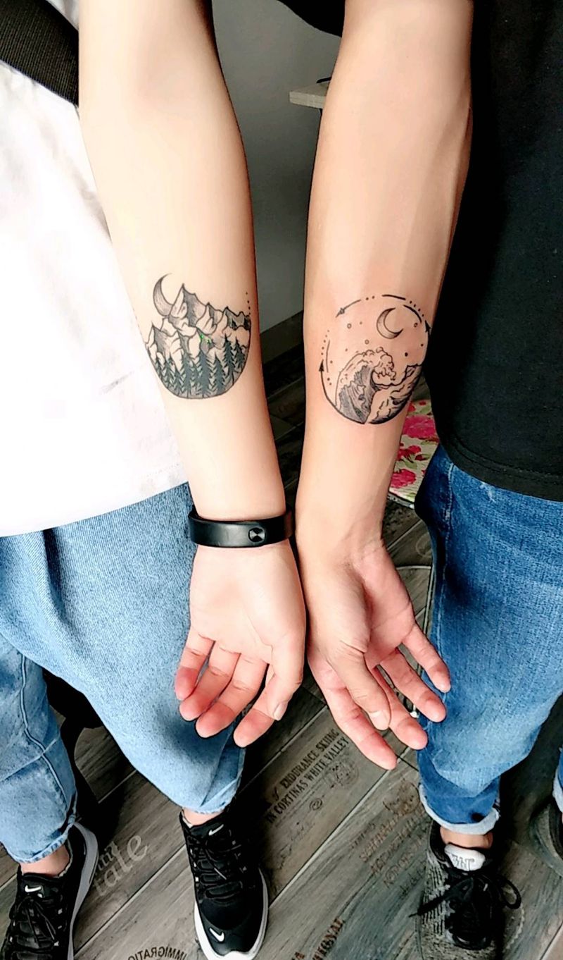 情侣 几何 山 水纹身图片_手臂几何点刺纹身图案