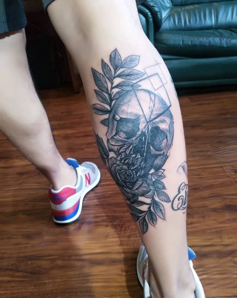 素面风格纹身图片_腿部欧美鬼神昆明云南纹人墨刻修改遮盖成品纹身图案