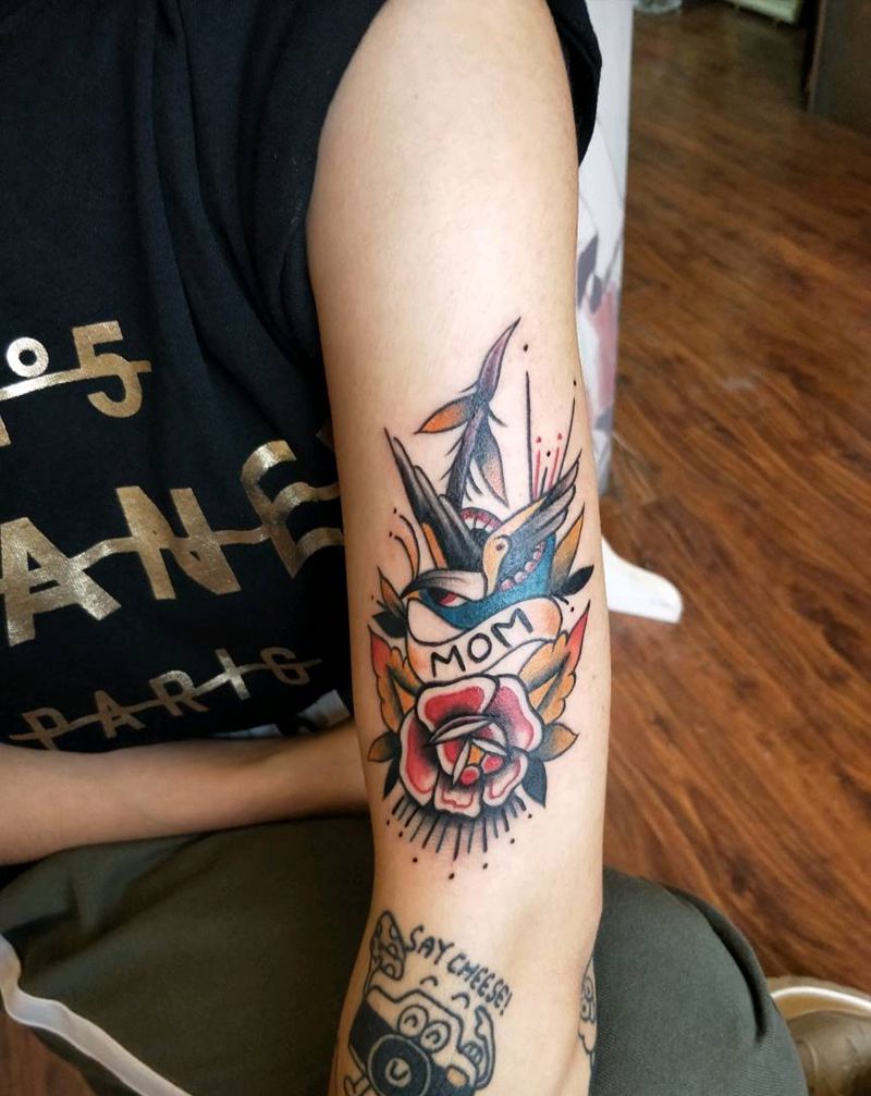 燕子纹身图片_手臂欧美动物昆明云南纹人墨刻修改遮盖成品纹身图案