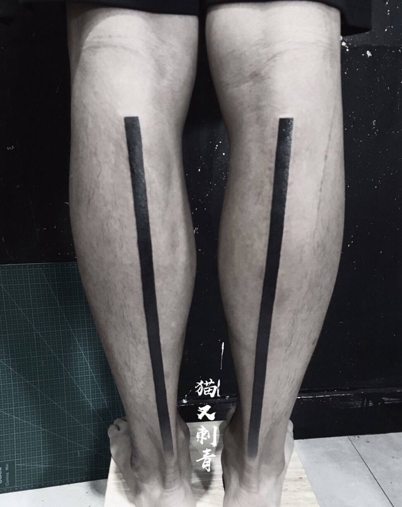 线纹身图片_腿部几何纹身图案