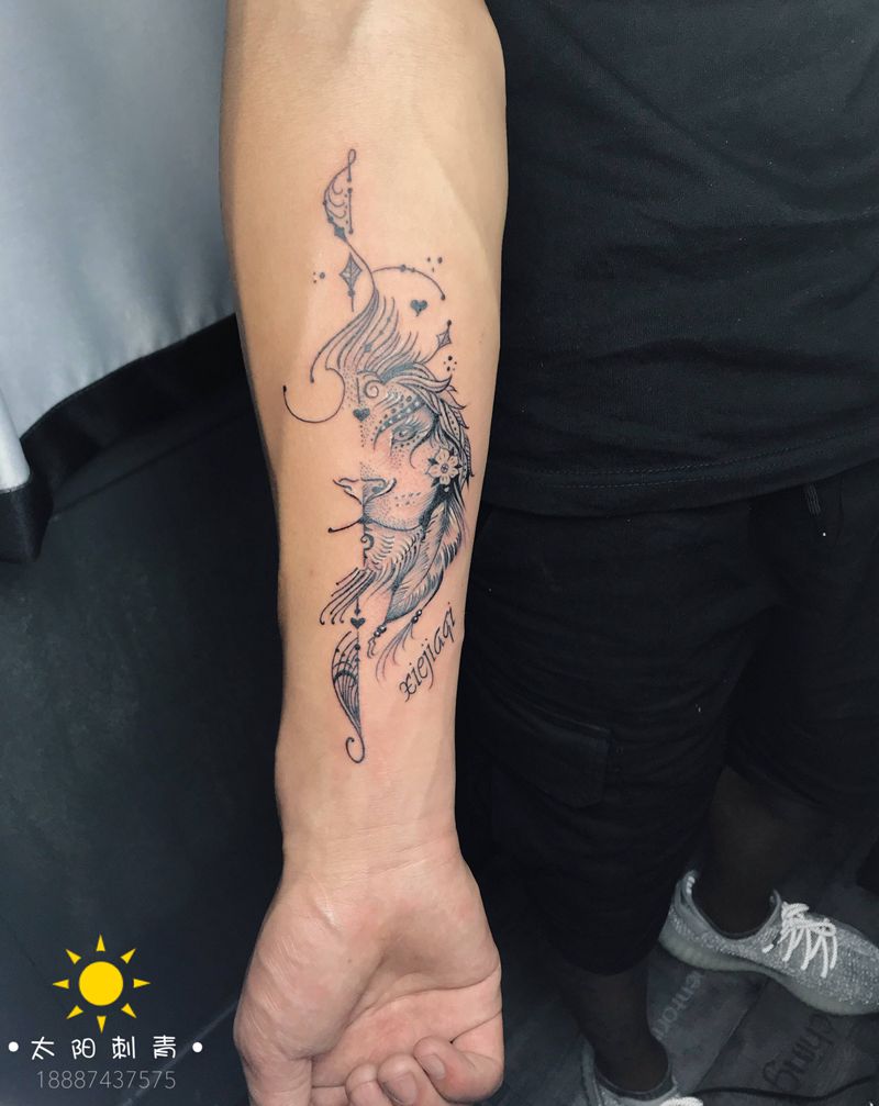 半兽纹身图片_手臂纹身图案
