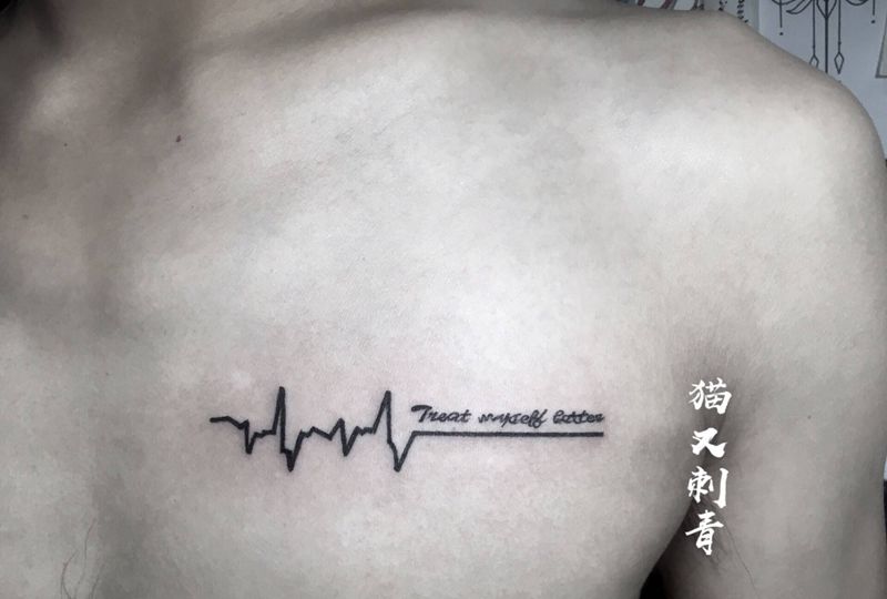 嗯，心脏纹身图片_胸部几何纹身图案