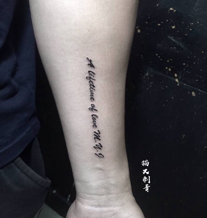 小英文纹身图片_手臂花体字纹身图案