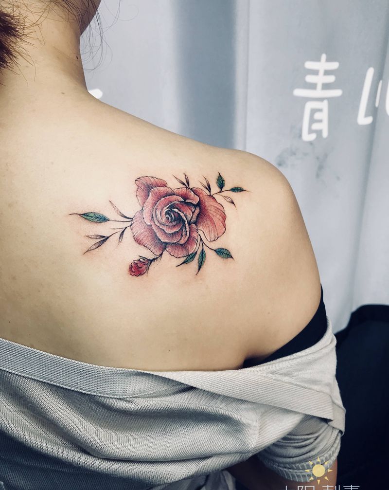 小发发纹身图片_肩部纹身图案