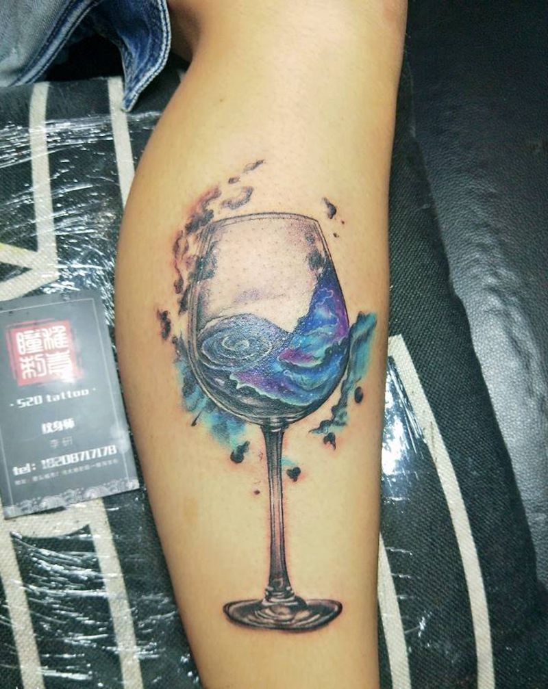 Viniq Shimmery纹身图片_脚部腿部水彩纹身图案