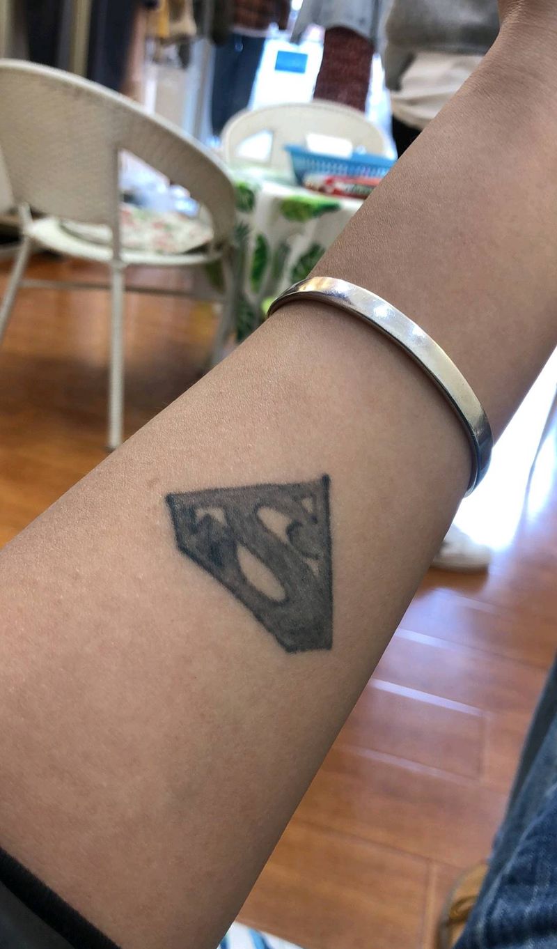 遮盖作品纹身图片_手部纹身图案