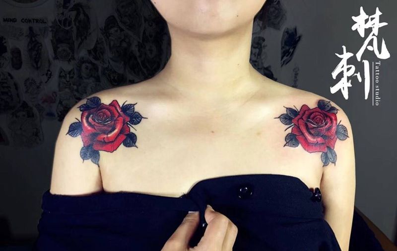 肩花纹身图片