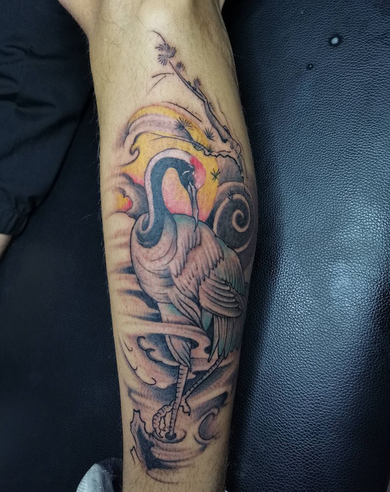 鹤纹身图片_腿部纹身图案