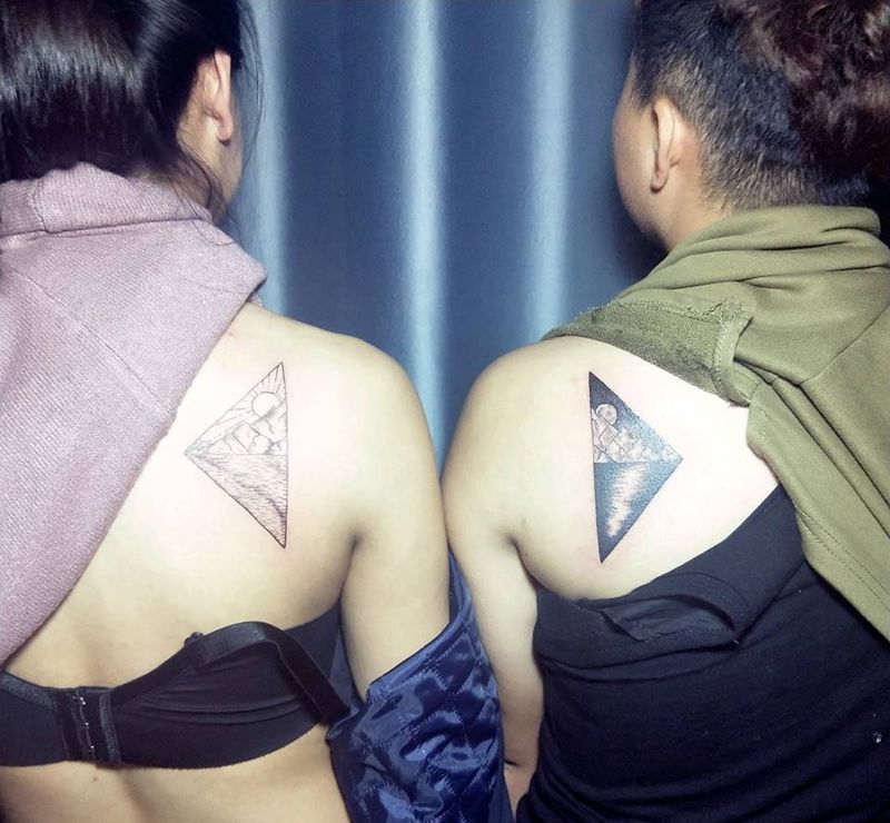 不一样又怎样纹身图片_肩部清新情侣原创点刺成品纹身图案