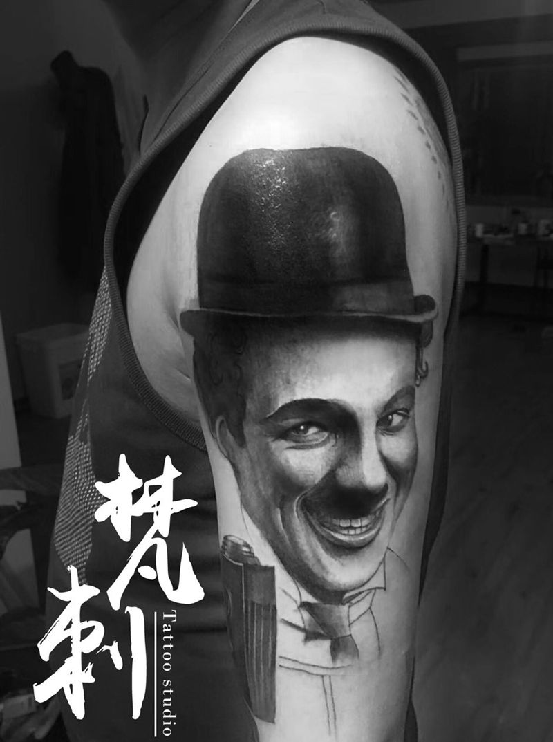 卓别林纹身图片