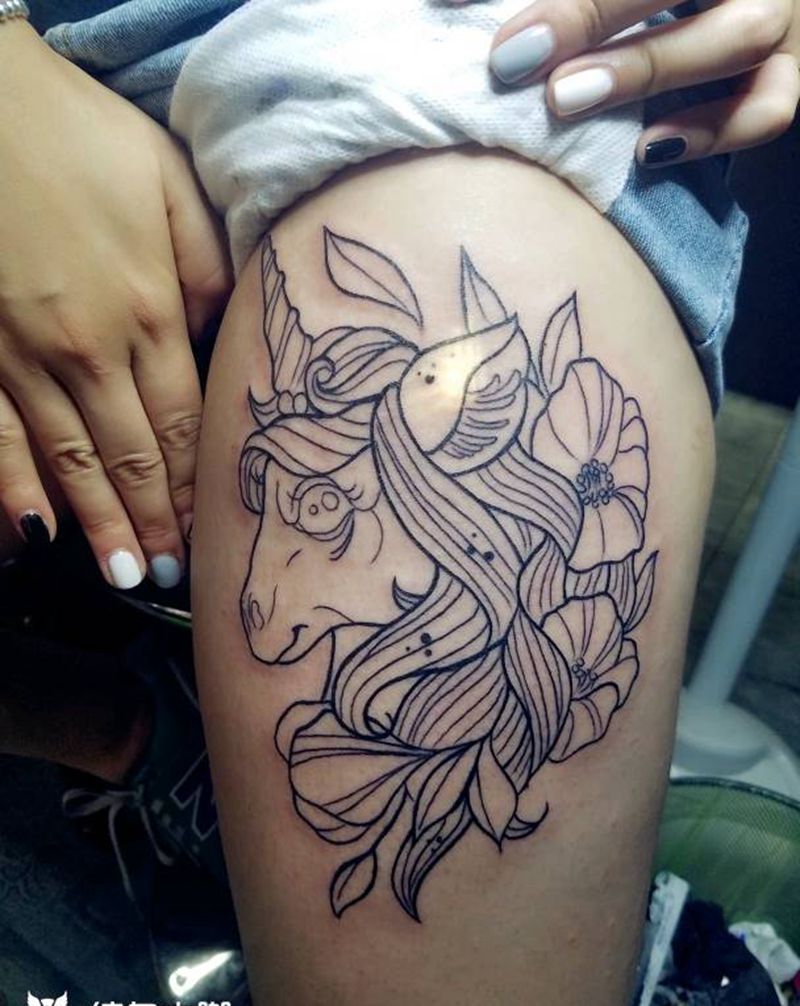 彩色独角兽纹身图片