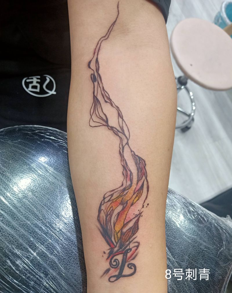 姓氏创意小纹身纹身图片_手部纹身图案