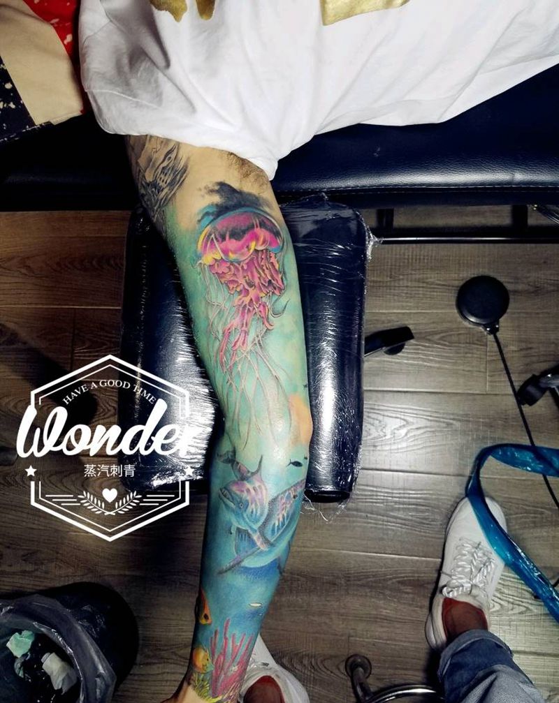 海底世界未完纹身图片