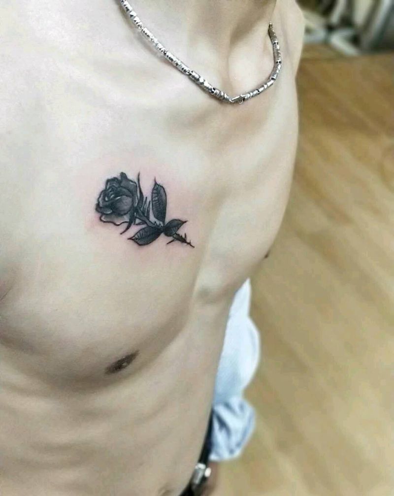 黑灰玫瑰纹身图片_胸部传统植物成品纹身图案