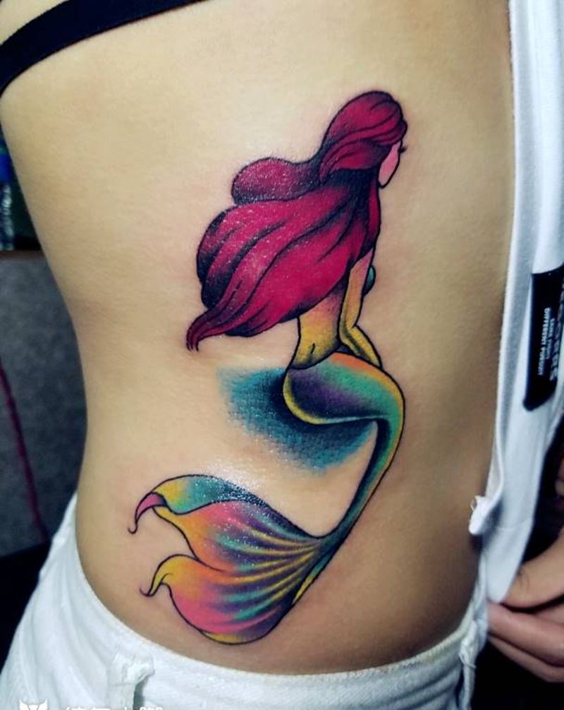 遥望的美人鱼纹身图片