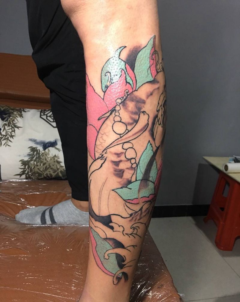 花腿一侧纹身图片