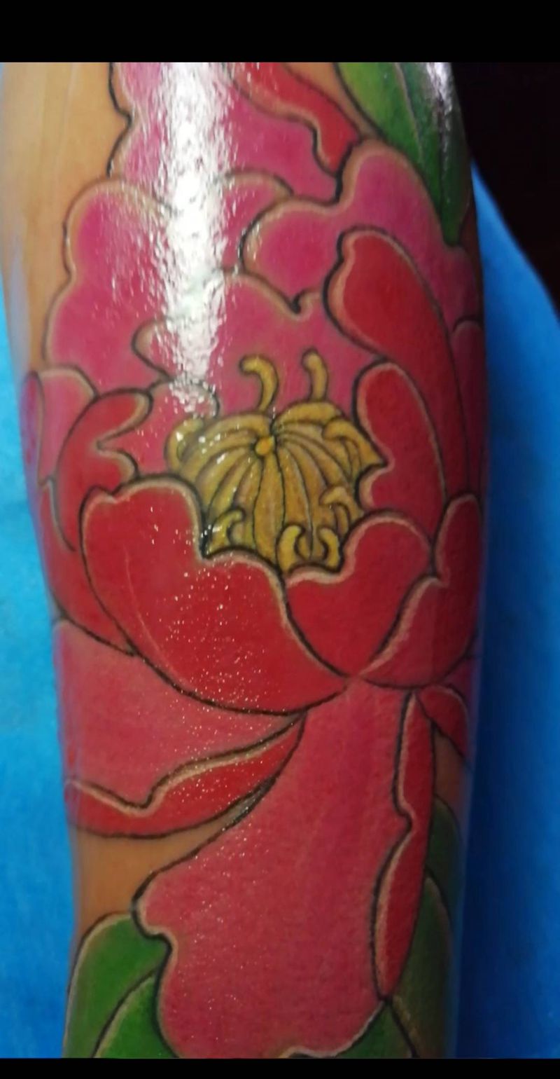 牡丹花纹身图片_手臂新传统纹身图案