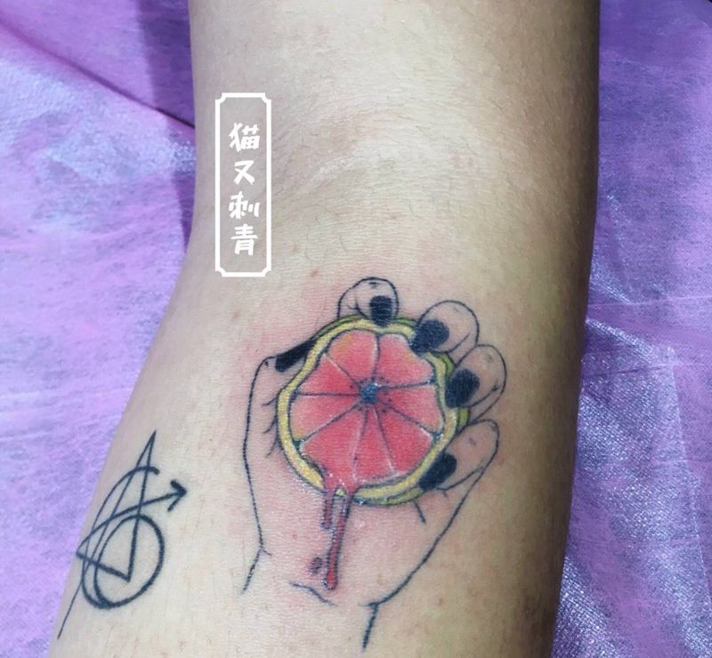 旧图上色纹身图片