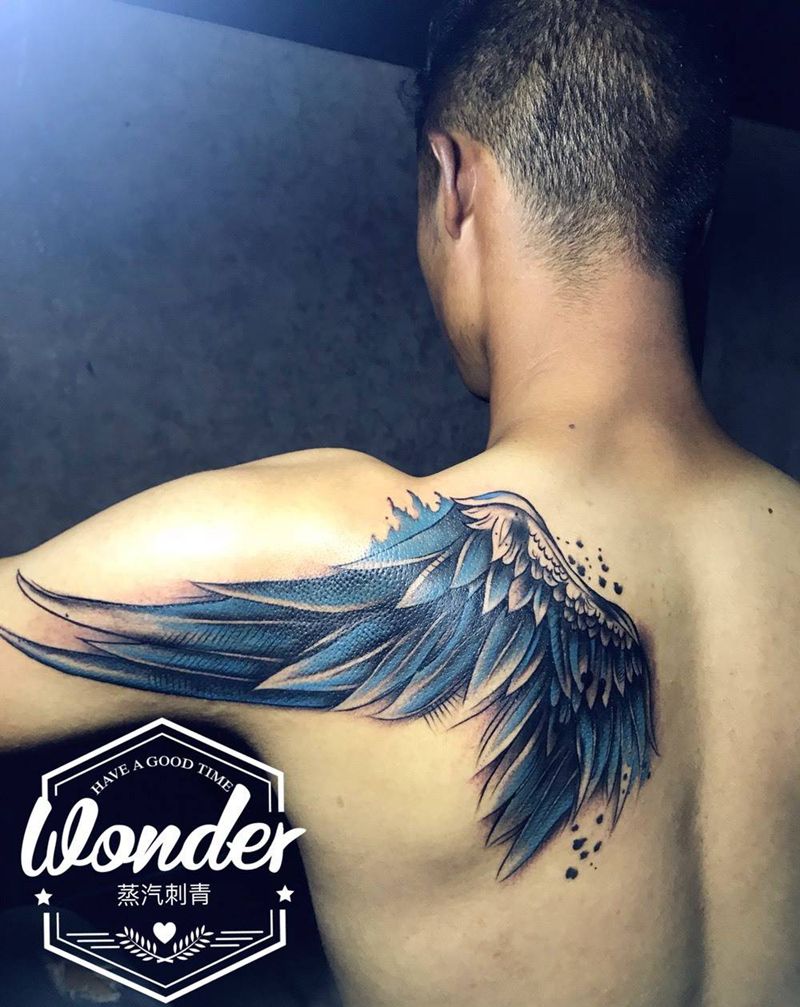 翅膀纹身图片