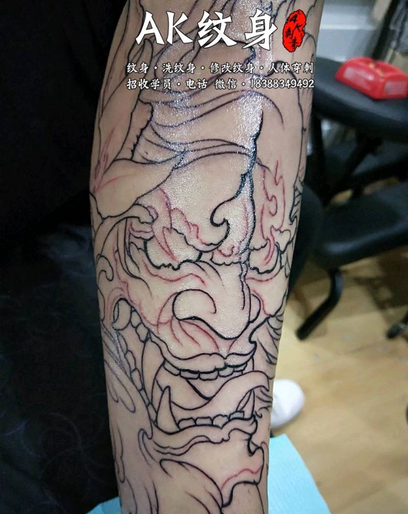 般若线条纹身图片_腿部新传统纹身图案
