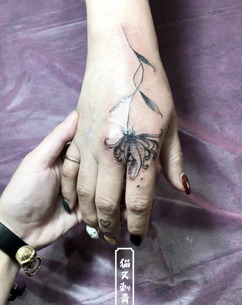 手部疤痕遮盖纹身图片