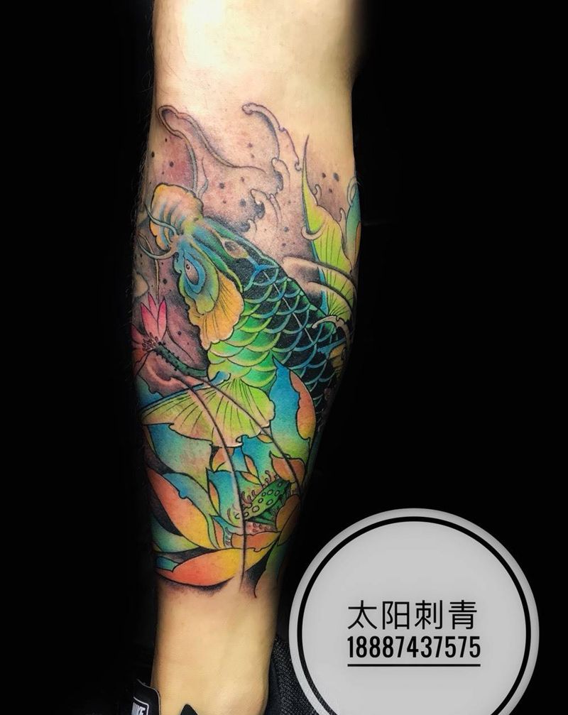 小腿鲤鱼纹身图片
